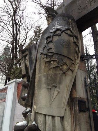 Powązki militärkyrkogård